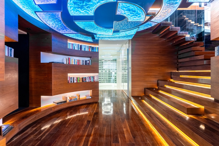 7 Bedroom Property for Sale in Clifton Western Cape